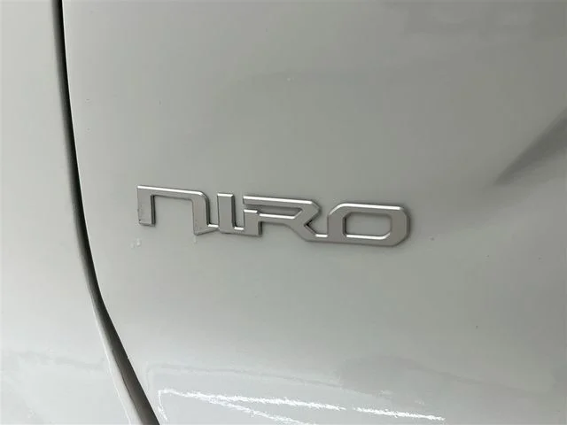 2023 Kia Niro EX Touring - Photo 40