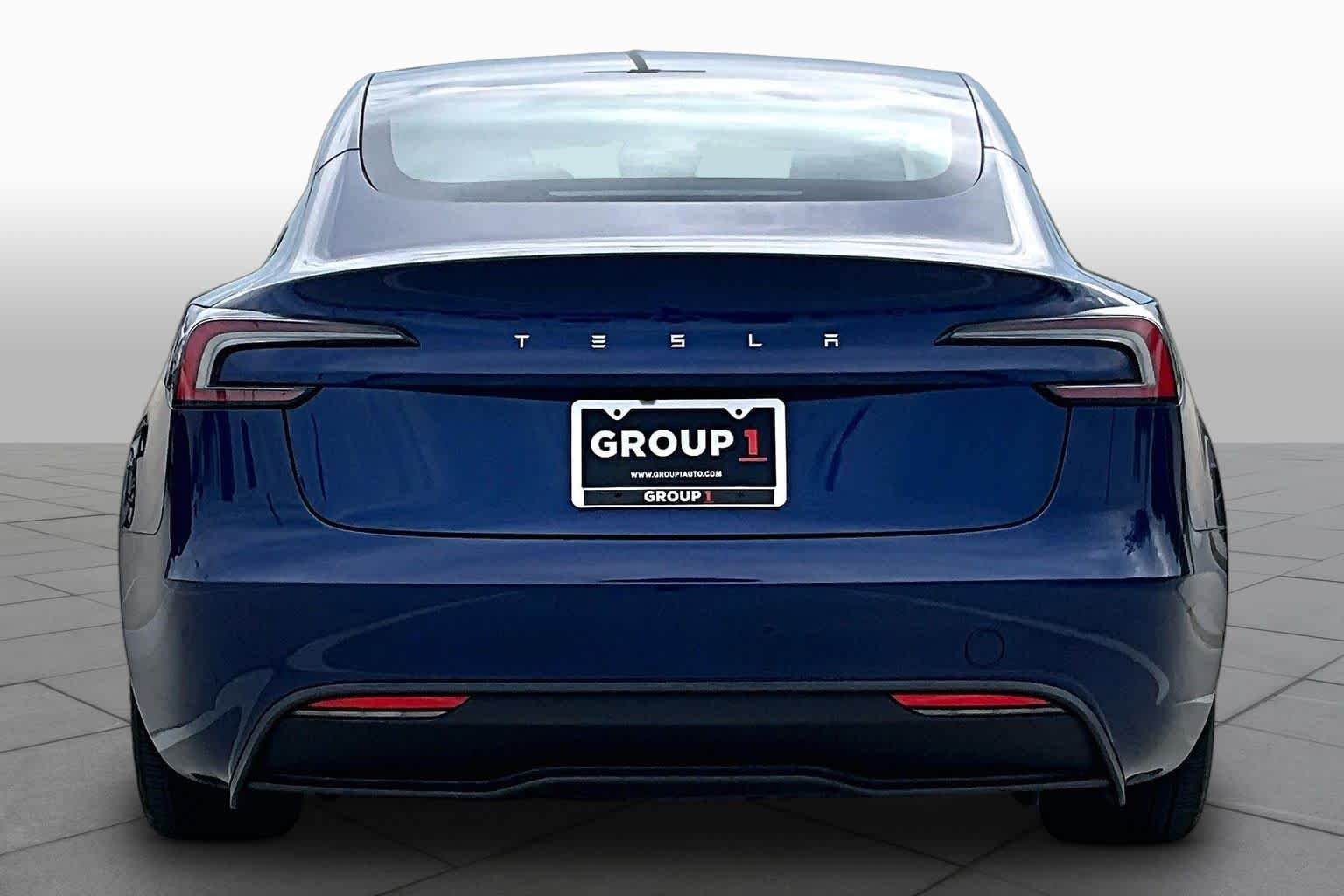 Used 2025 Deep Blue Metallic Tesla Long Range image 4