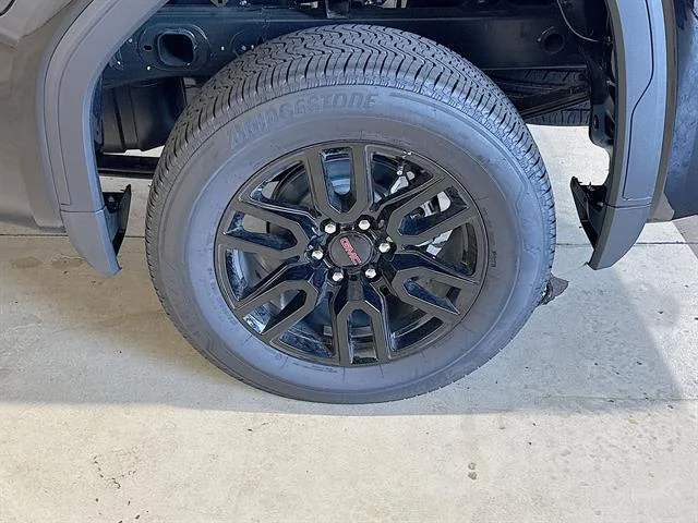 New 2026 Onyx Black GMC Elevation image 31