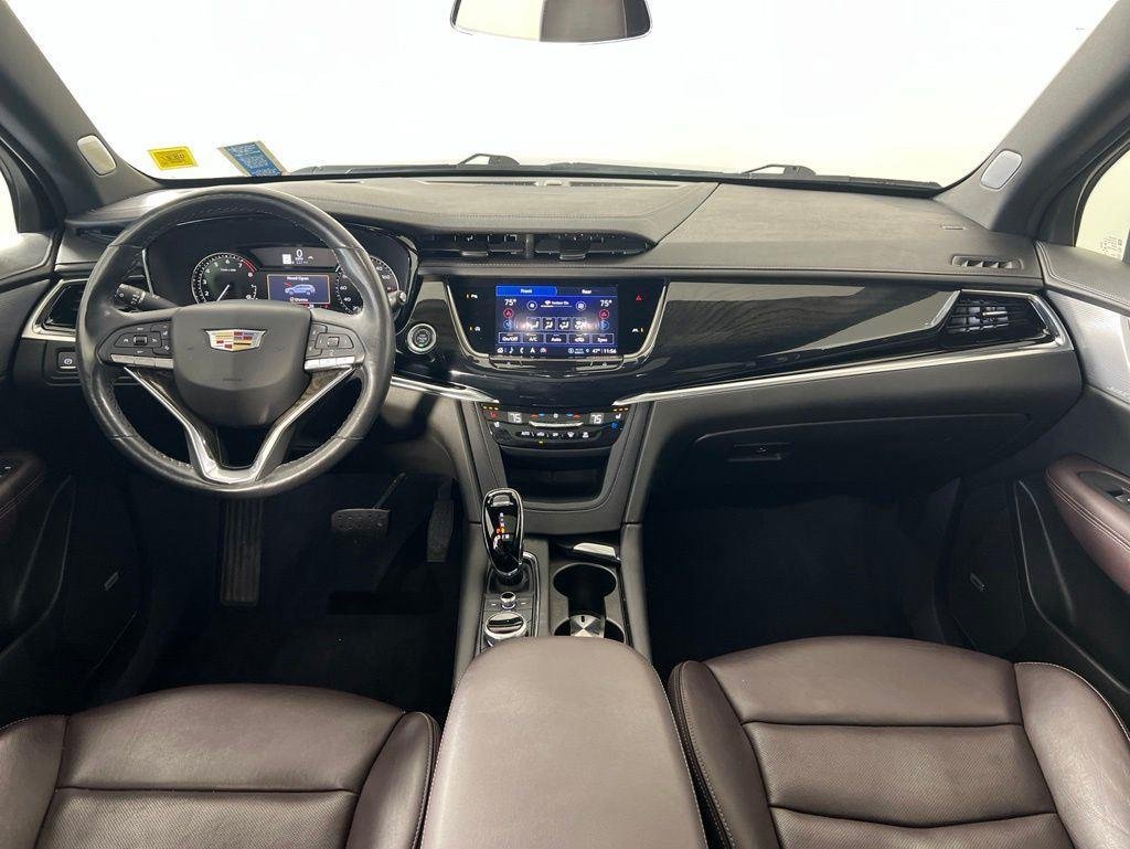 Used 2023 Black Metallic Cadillac Premium Luxury image 23