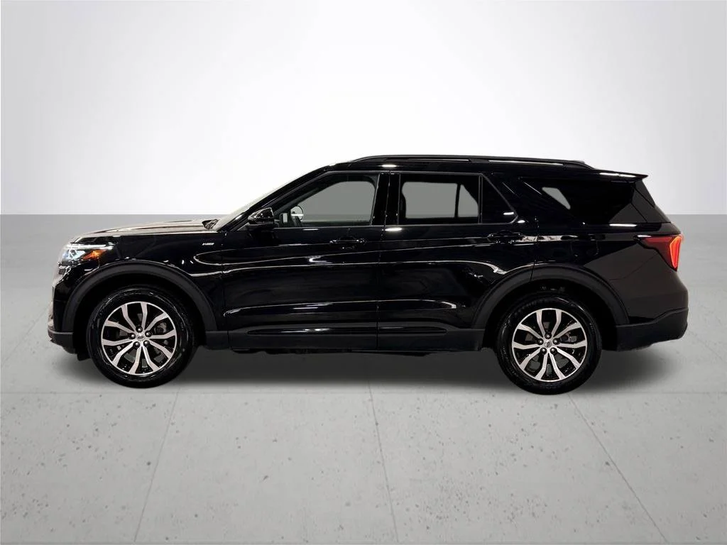 Used 2025 Black Ford ST-Line image 15