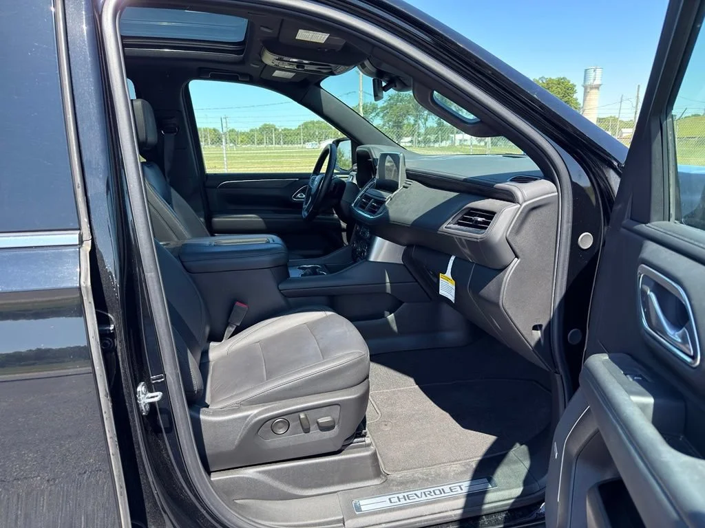 Used 2024 Black Chevrolet LT image 30