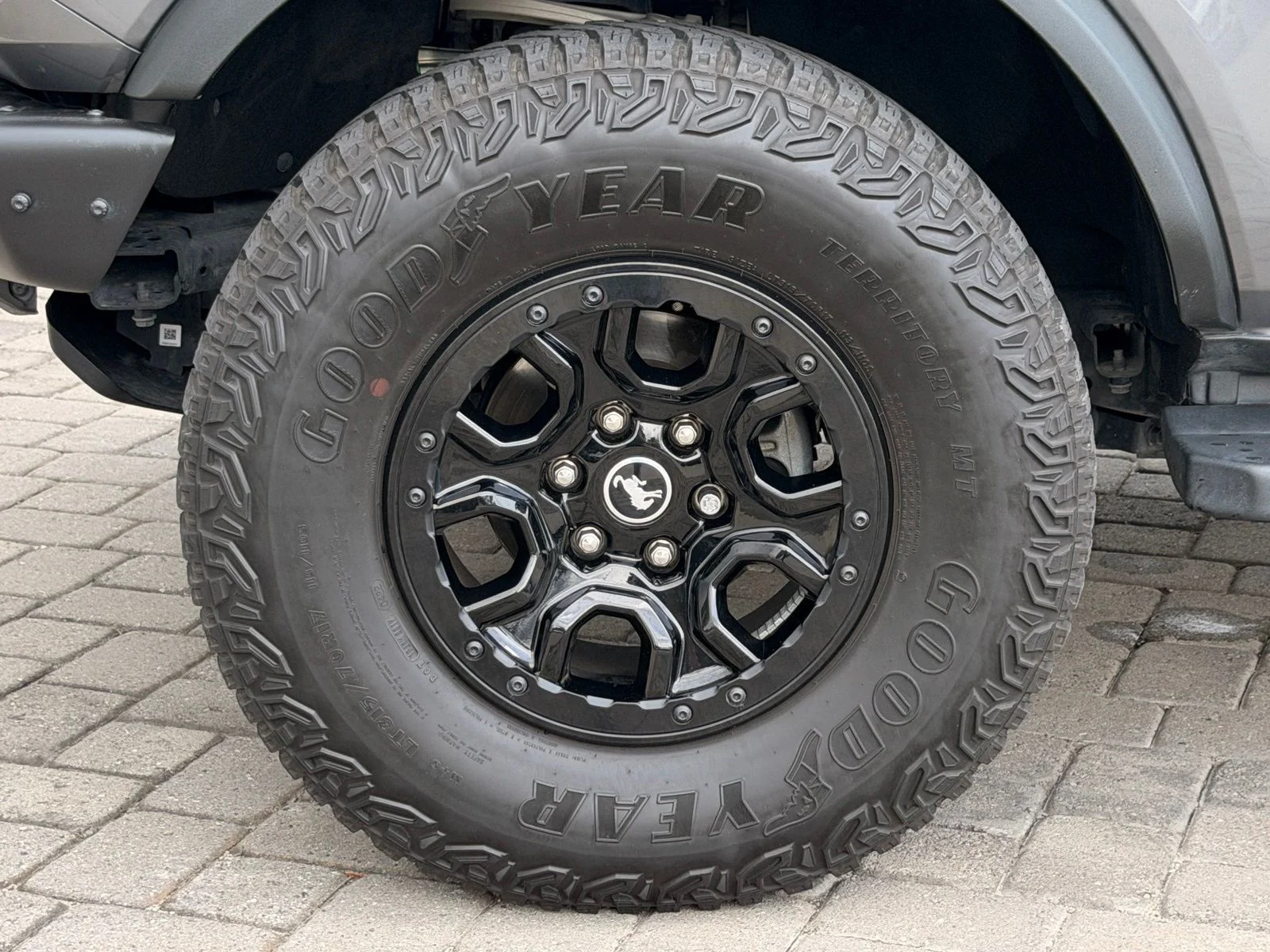 Used 2022 Carbonized Gray Metallic Ford Badlands image 13