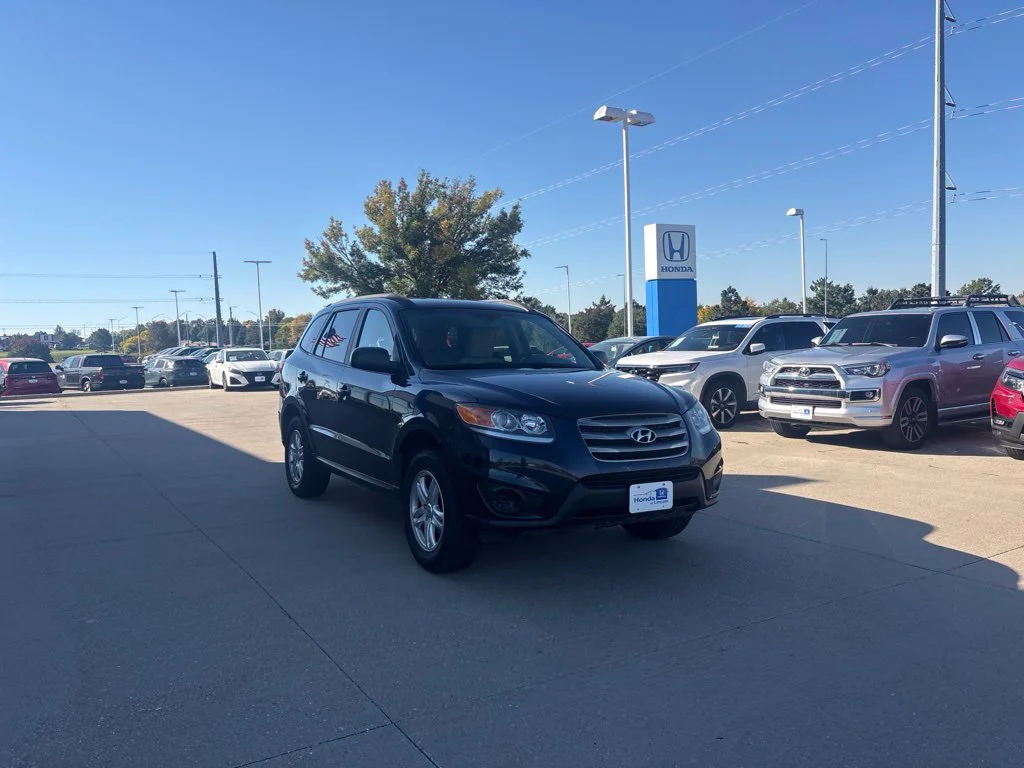 Used 2012 Blue Hyundai GLS image 3
