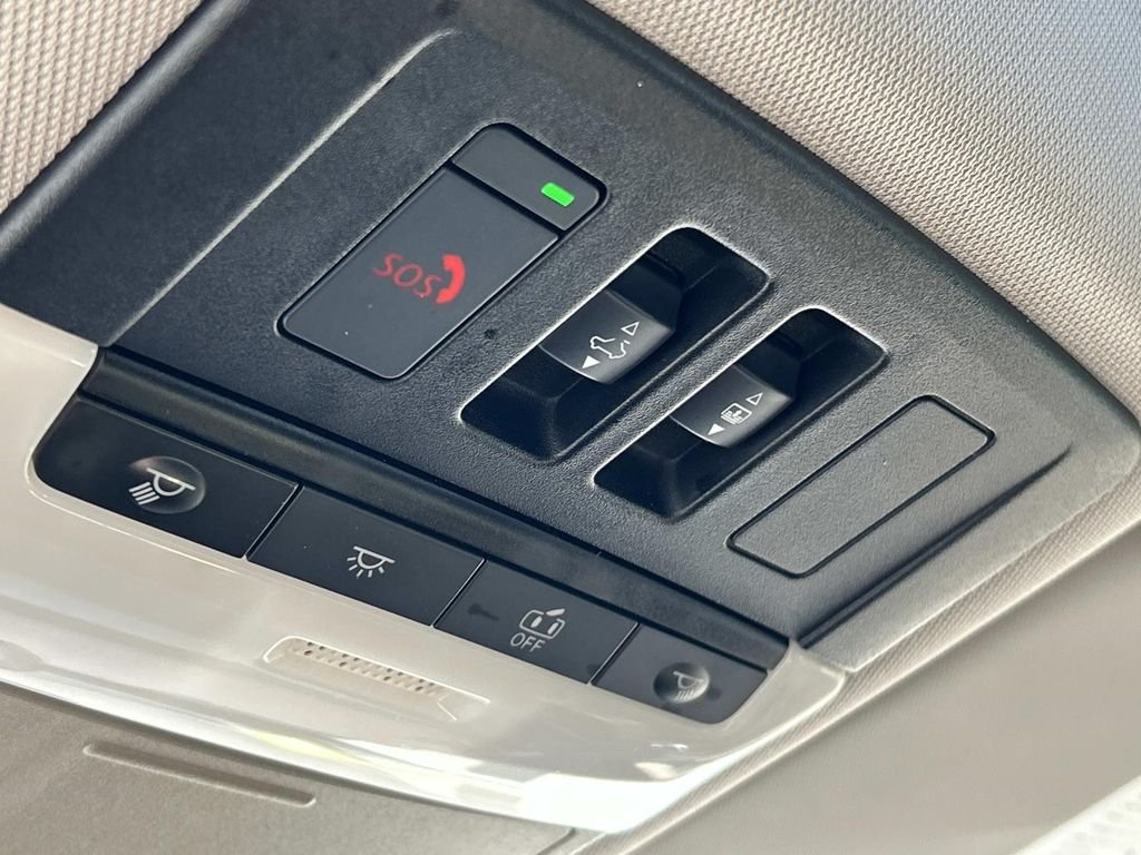 Used 2023 Gray Nissan SV image 33