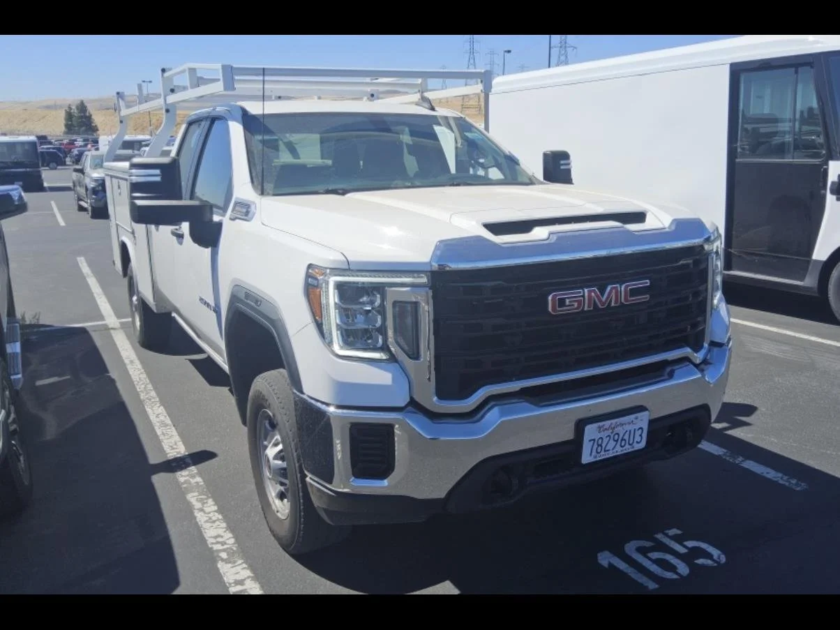 Used 2023 SUMMIT WHITE GMC Pro image 14