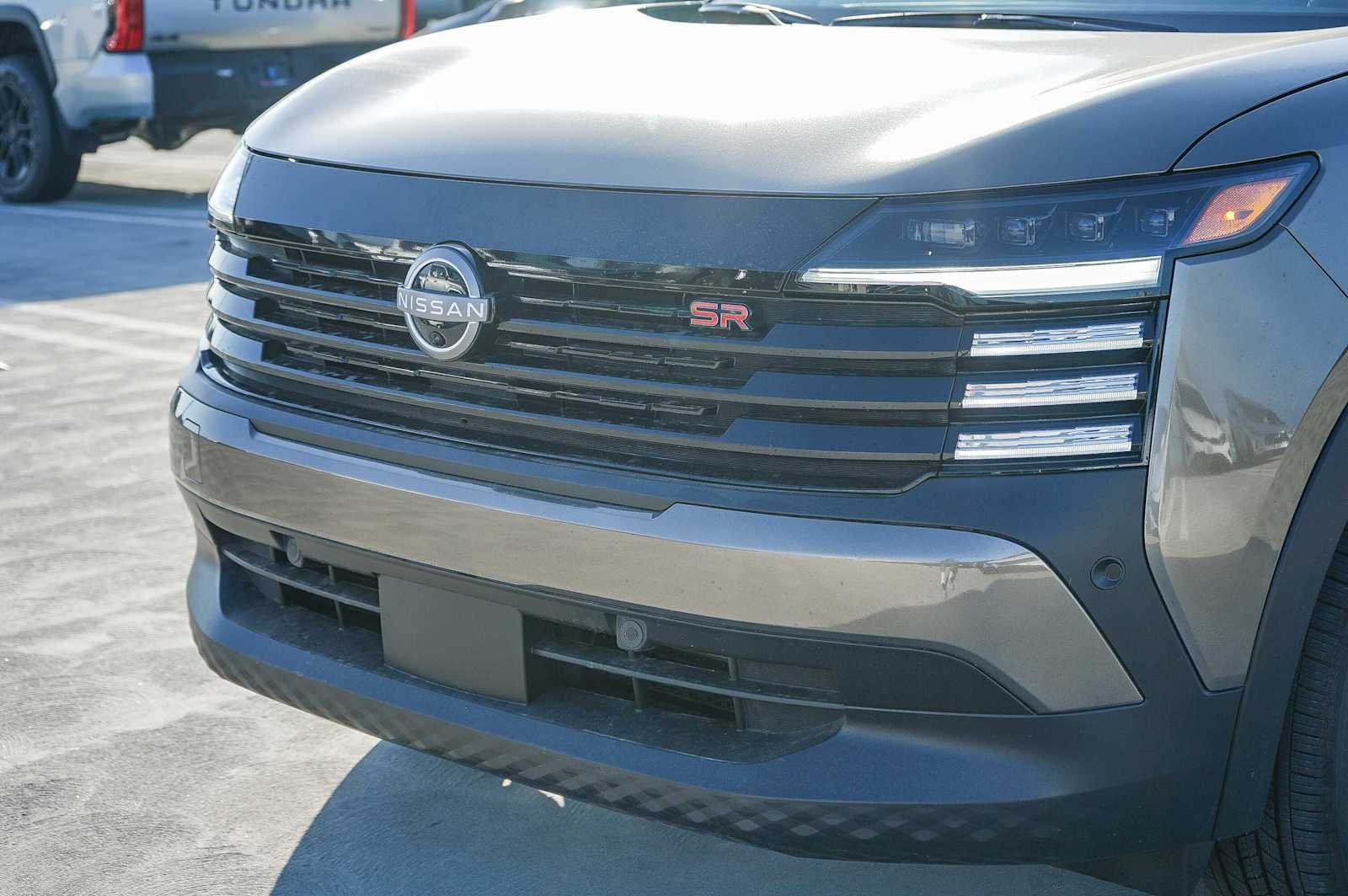 New 2027 Canyon Bronze Metallic Nissan SR image 5