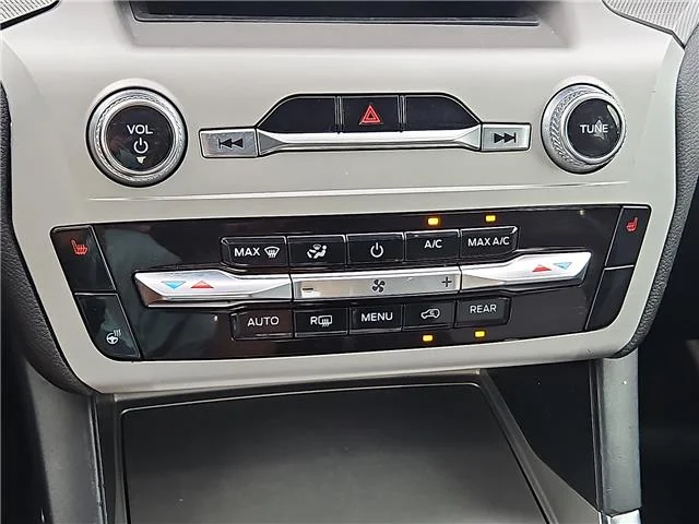 Used 2022 Iconic Silver Metallic Ford XLT 4x2 image 17