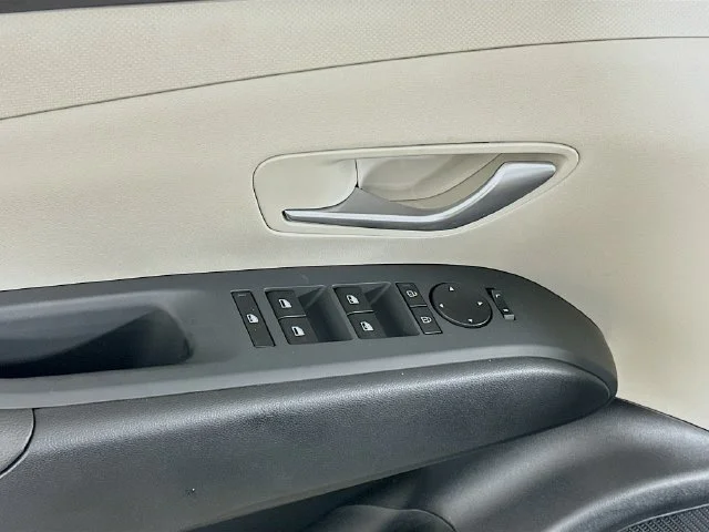 New 2026 Gray Hyundai SEL image 10