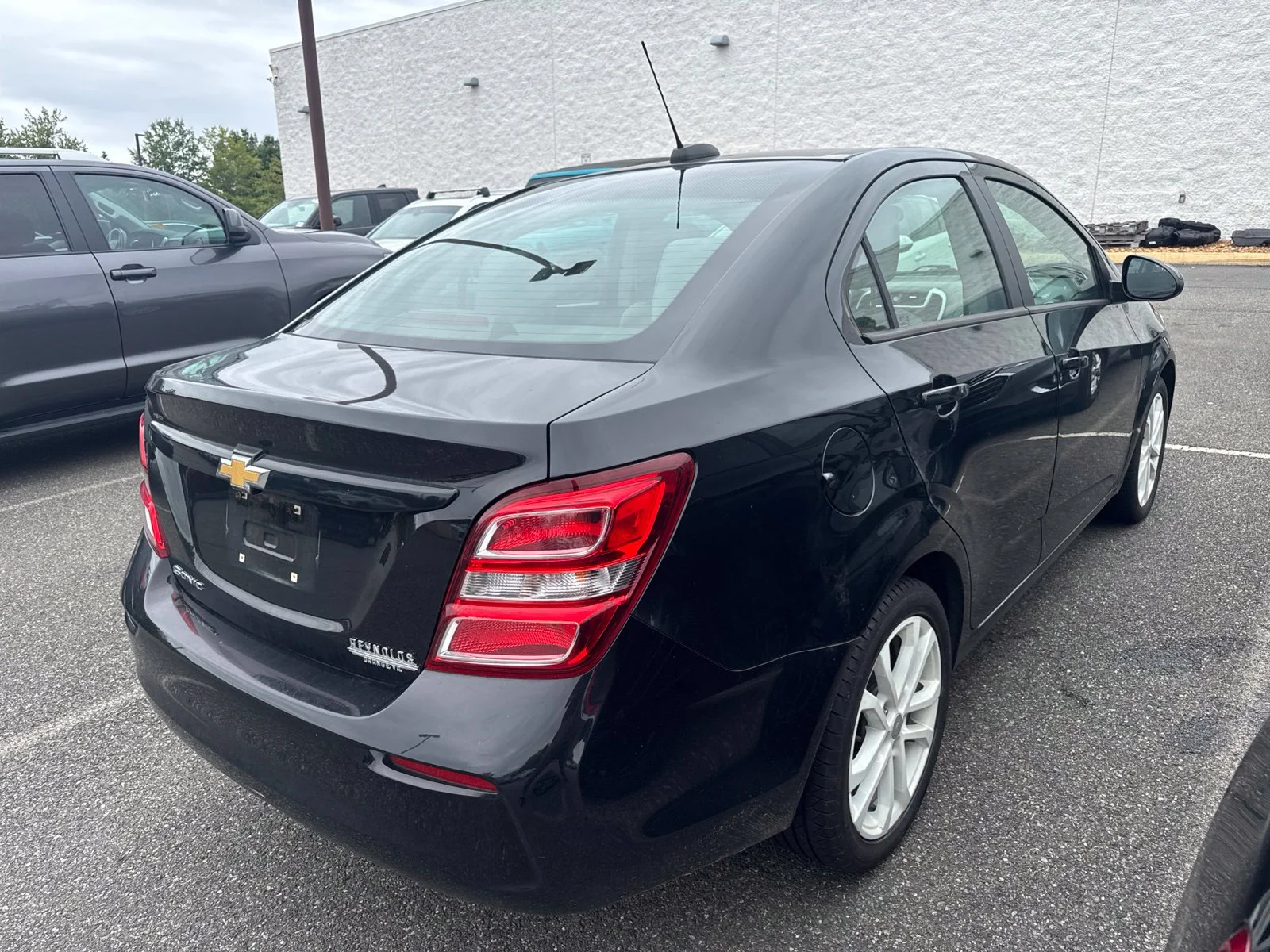 Used 2020 Black Chevrolet LS image 4