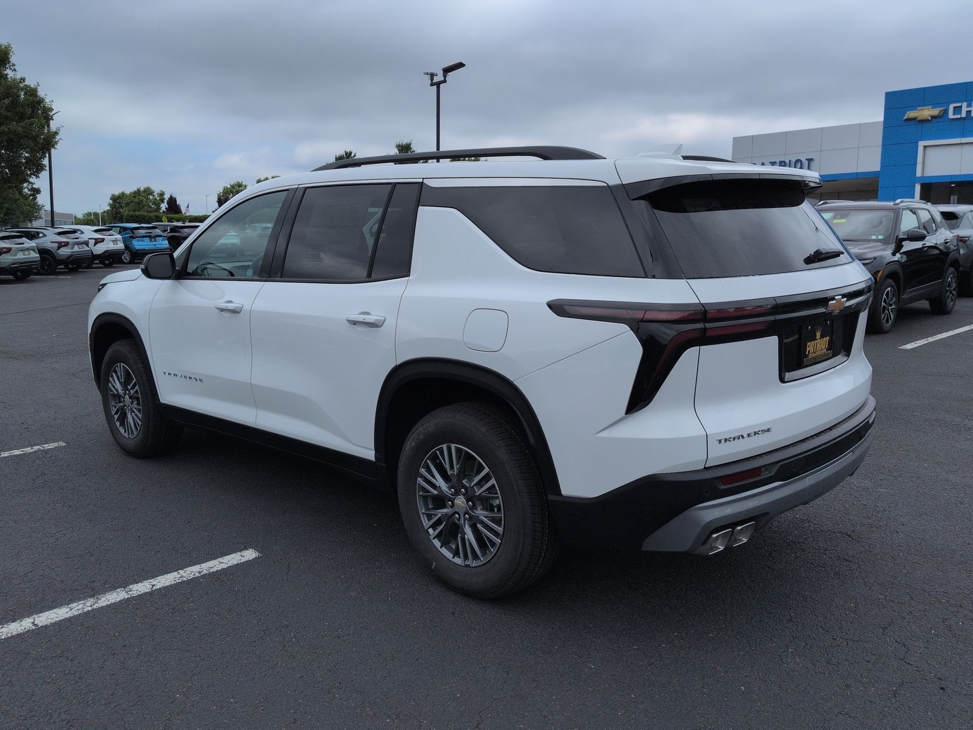 New 2026 Summit White Chevrolet LT image 42