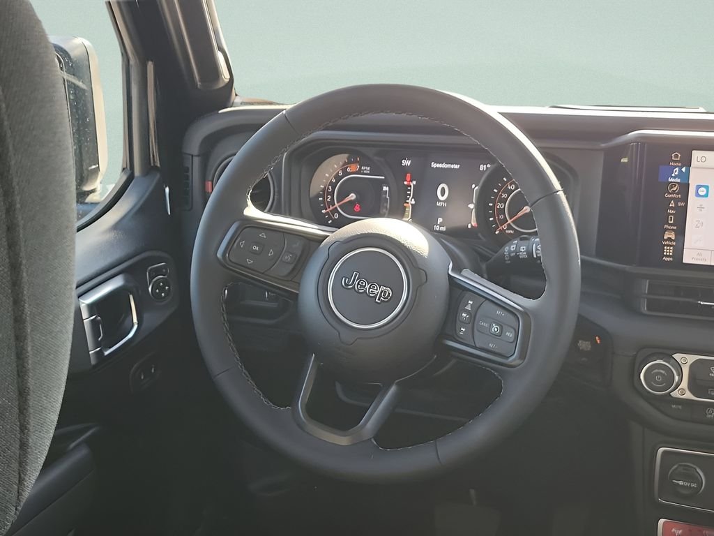 New 2026 Black Clear-Coat Exterior Paint Jeep Rubicon image 25