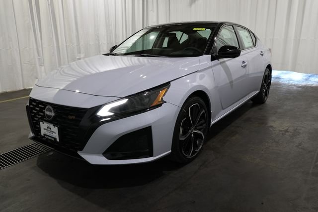 New 2026 Gray Nissan 2.5 SR image 30