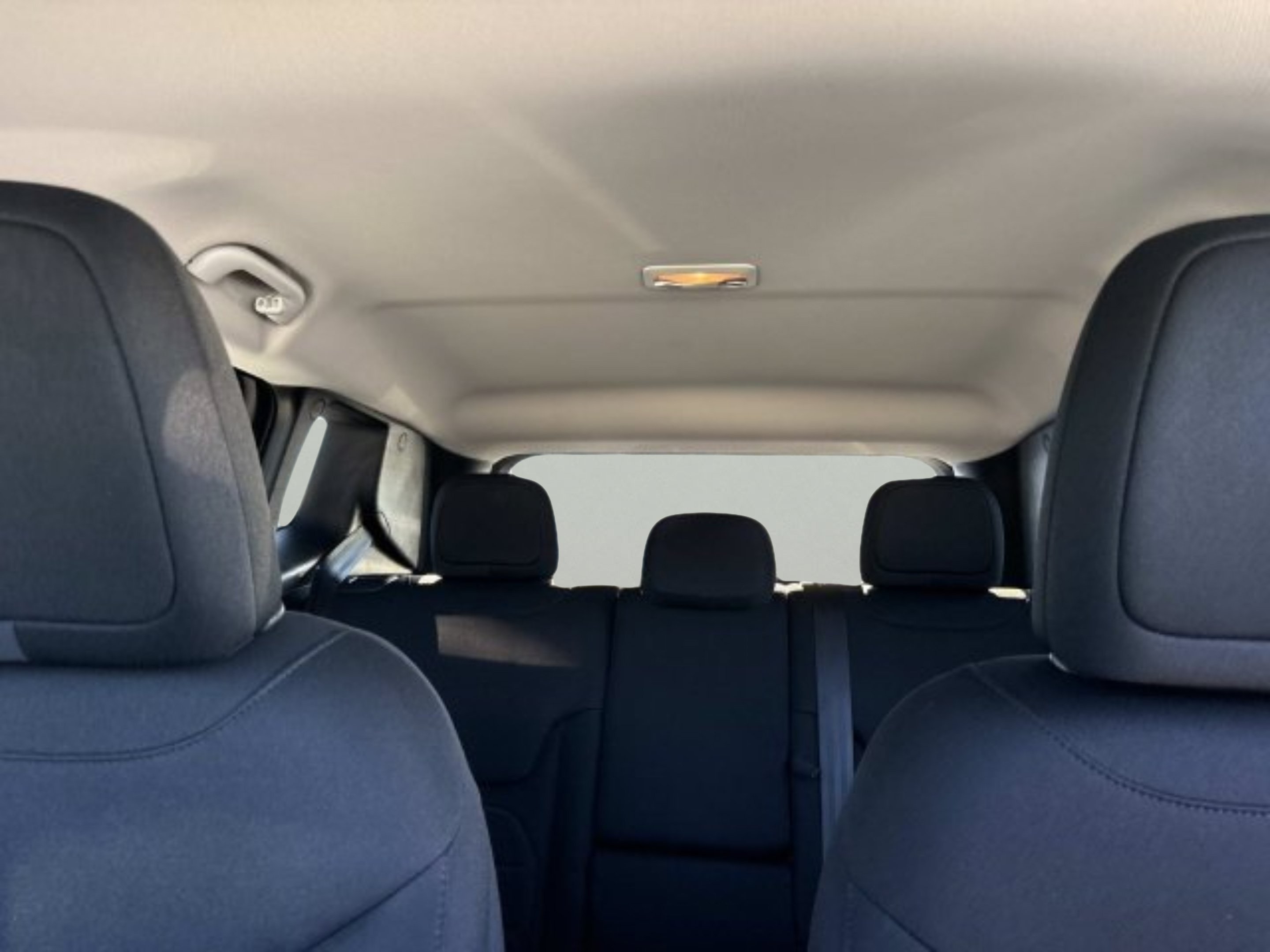 2020 Jeep Renegade Latitude - Photo 24