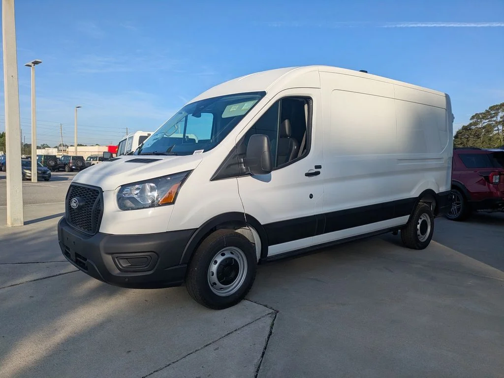 New 2026 Oxford White Ford Base image 7