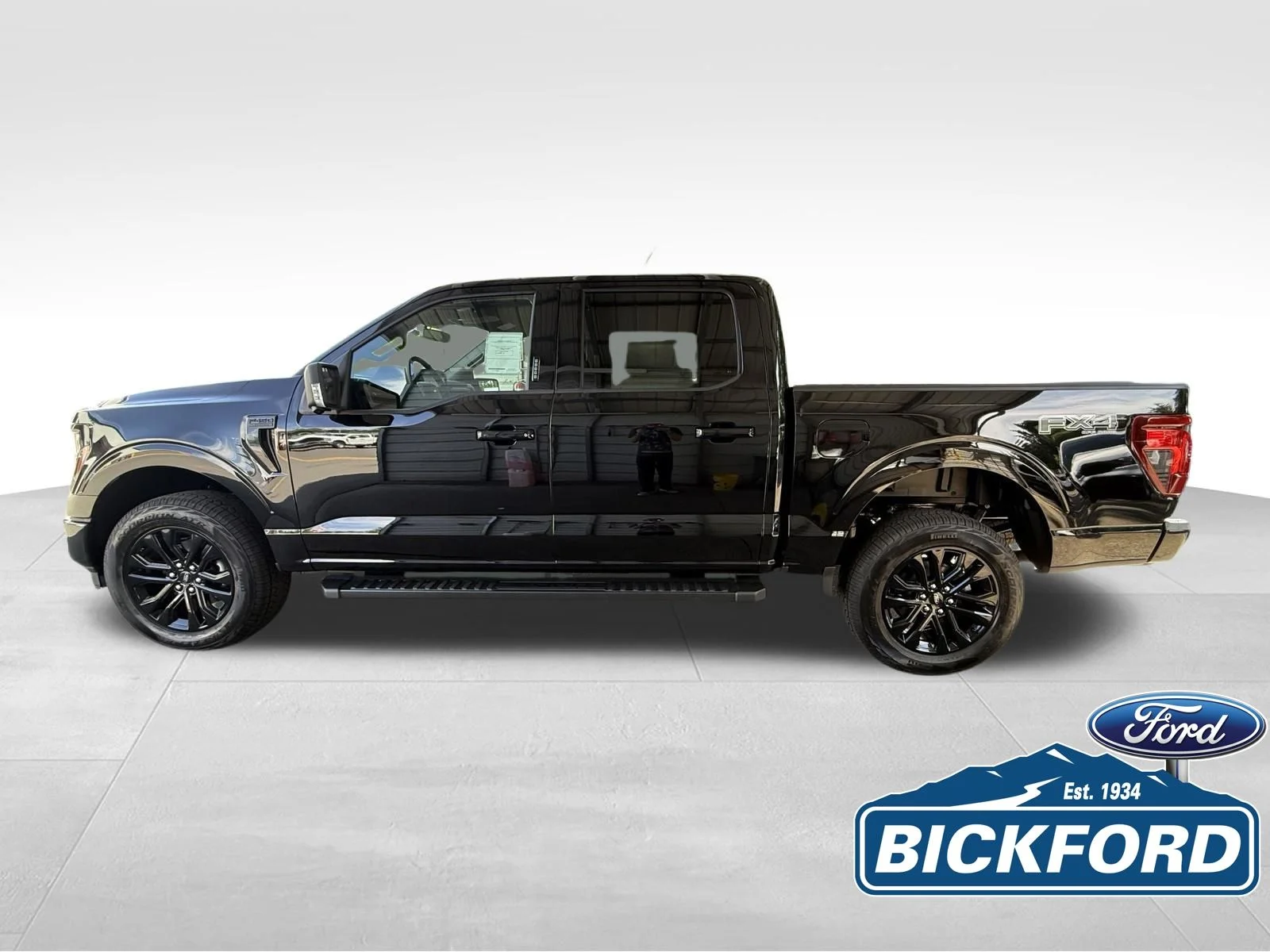 New 2026 Black Ford XLT image 9