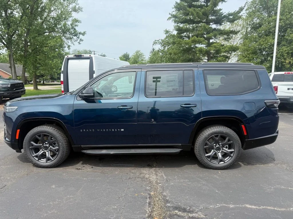 New 2026 Fathom Blue Pearlcoat Jeep Upland image 7