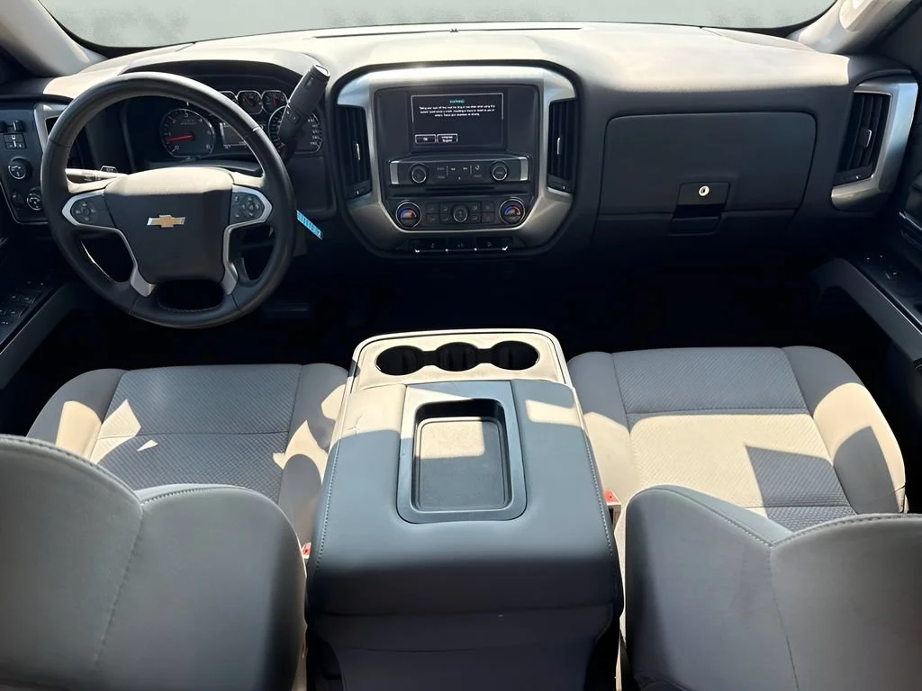 Used 2017 GRAPHITE METALLIC Chevrolet LT image 15