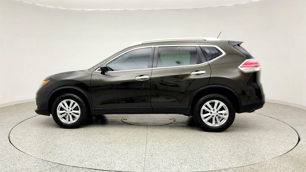 Used 2016 Midnight Jade Nissan AWD 4dr SV image 8