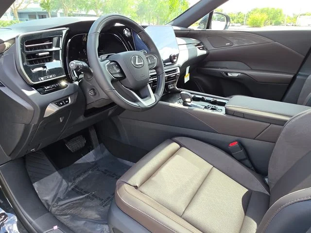 2026 Lexus RX 450h+ Luxury - Photo 23