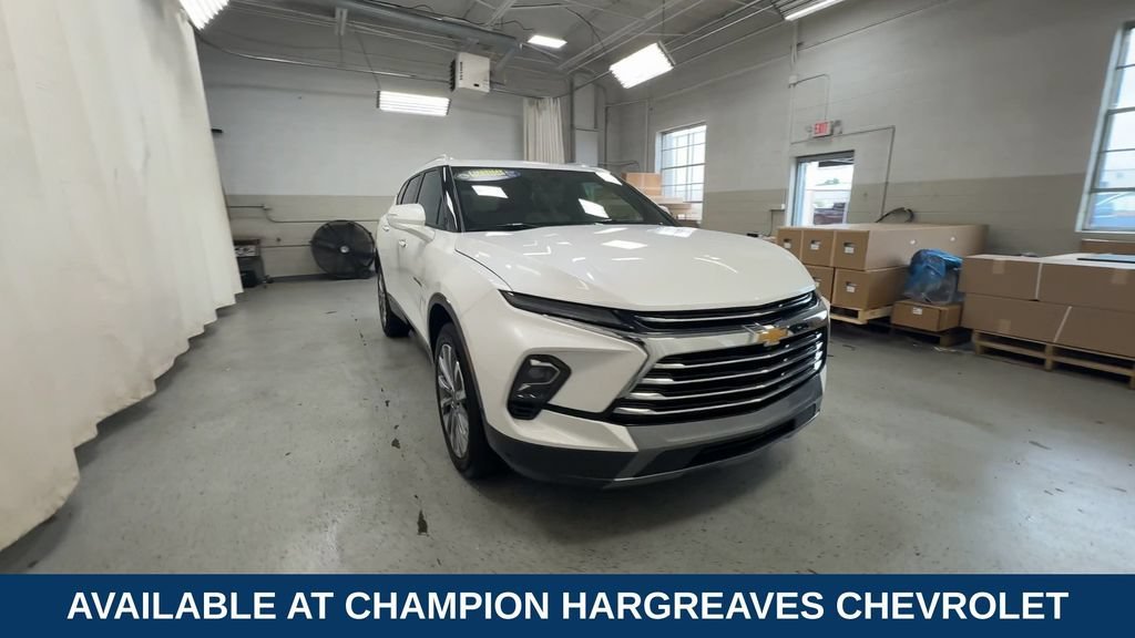 Certified Used 2024 Iridescent Pearl Tricoat Chevrolet Premier image 3