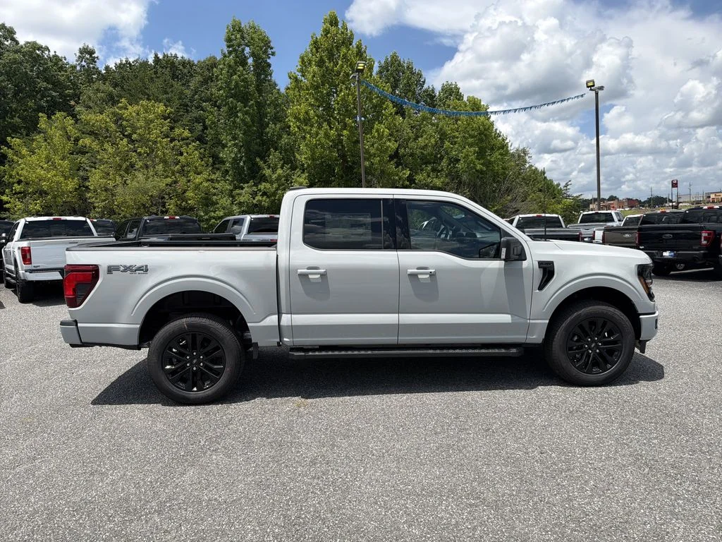 New 2026 White Ford XLT image 8