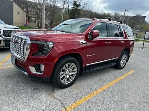 2021 GMC Yukon Denali's photo