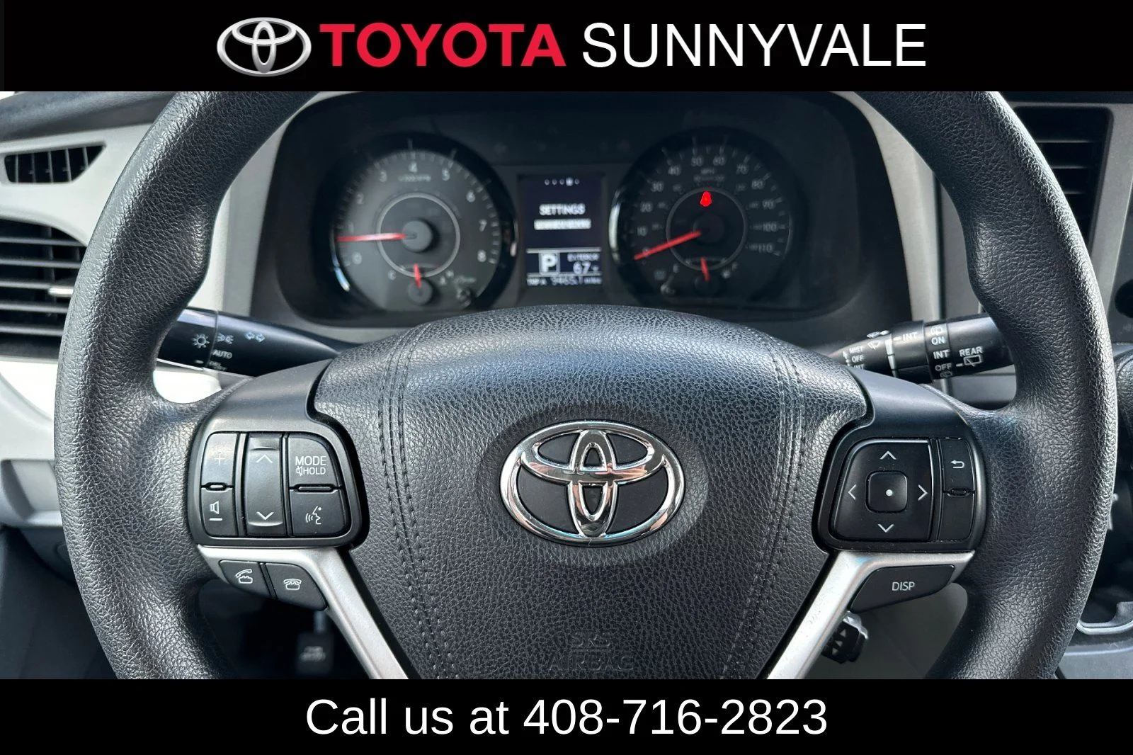 Used 2016 White Toyota LE image 27