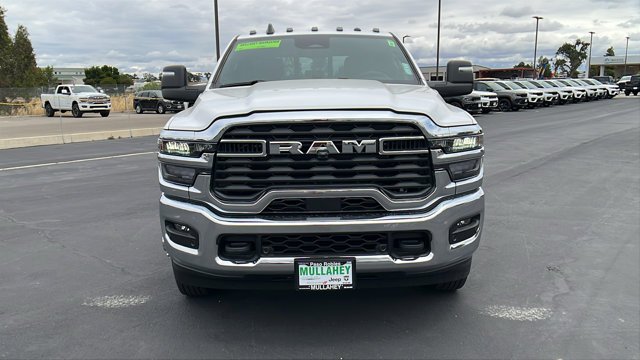 New 2026 Bright White Clear-Coat Exterior Paint RAM Tradesman image 8