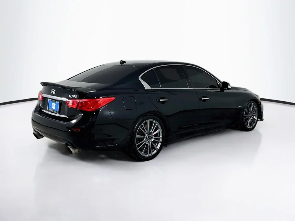 Used 2017 Black Obsidian INFINITI Red Sport 400 image 8