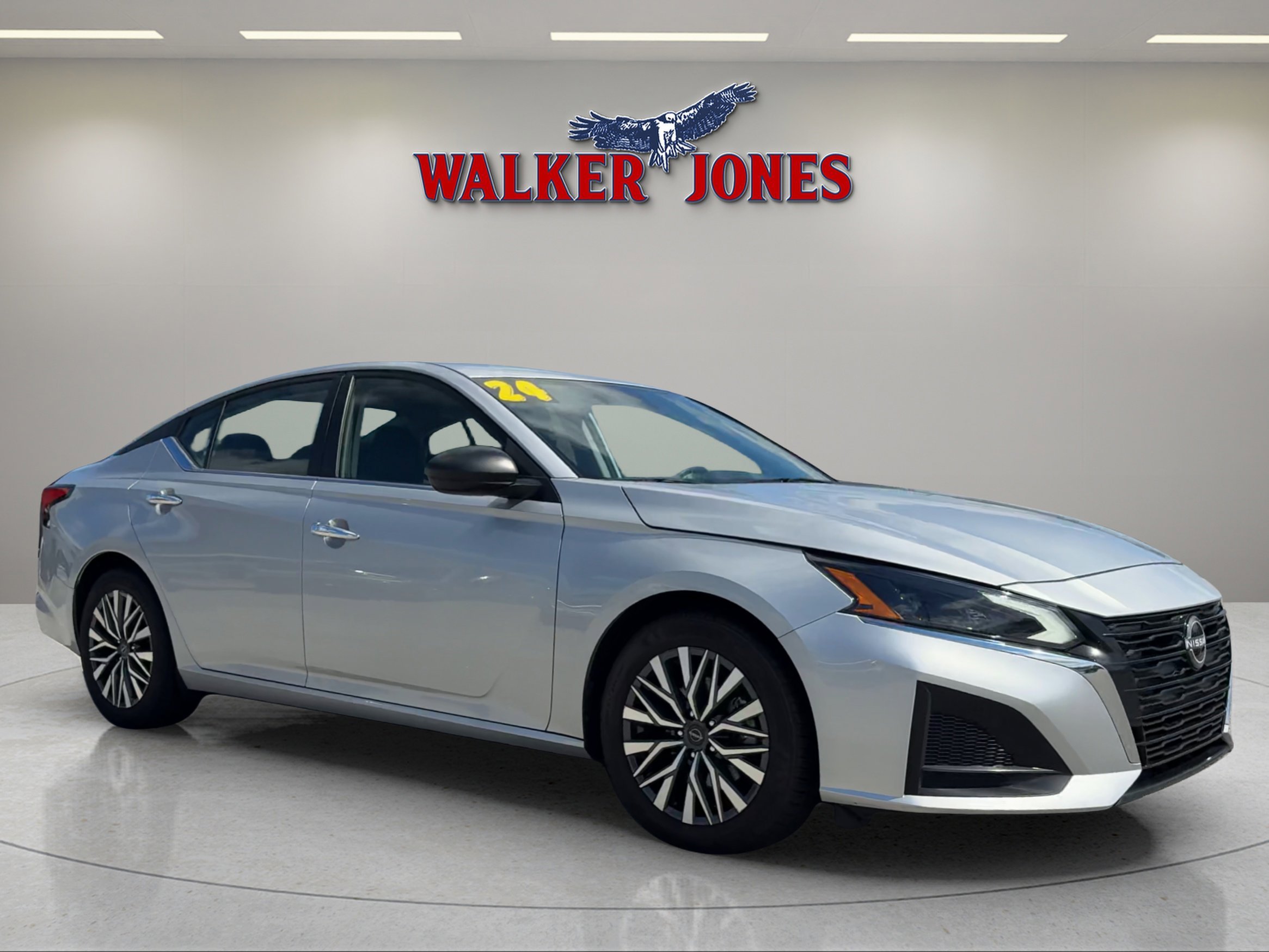 2024 Nissan Altima SV