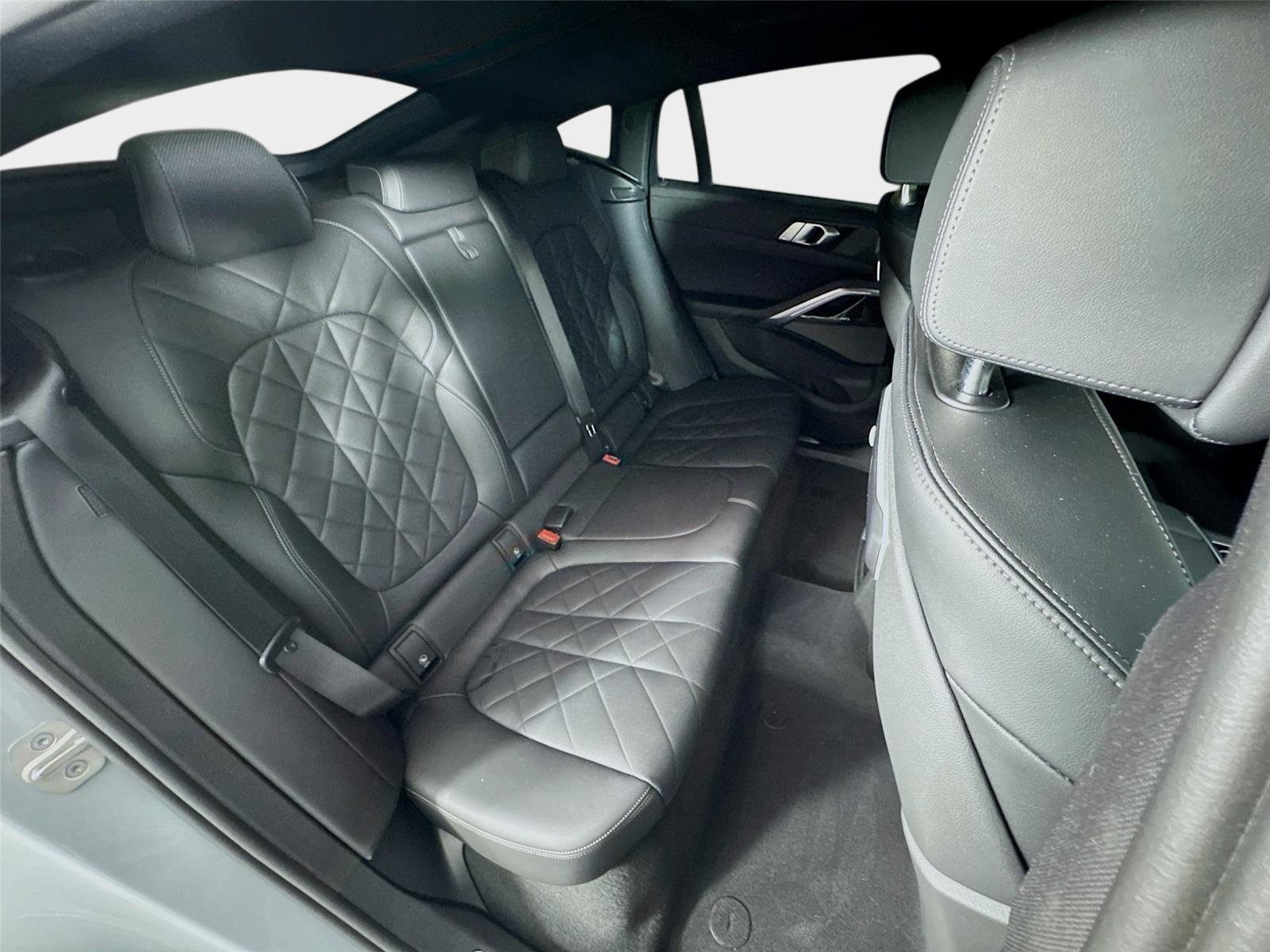 Used 2025 Gray Metallic BMW xDrive40i image 29
