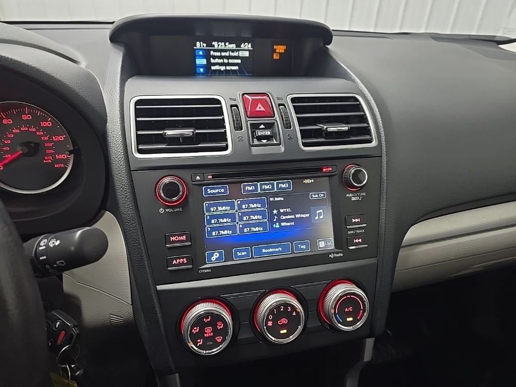 Used 2018 White Subaru 2.5i image 26