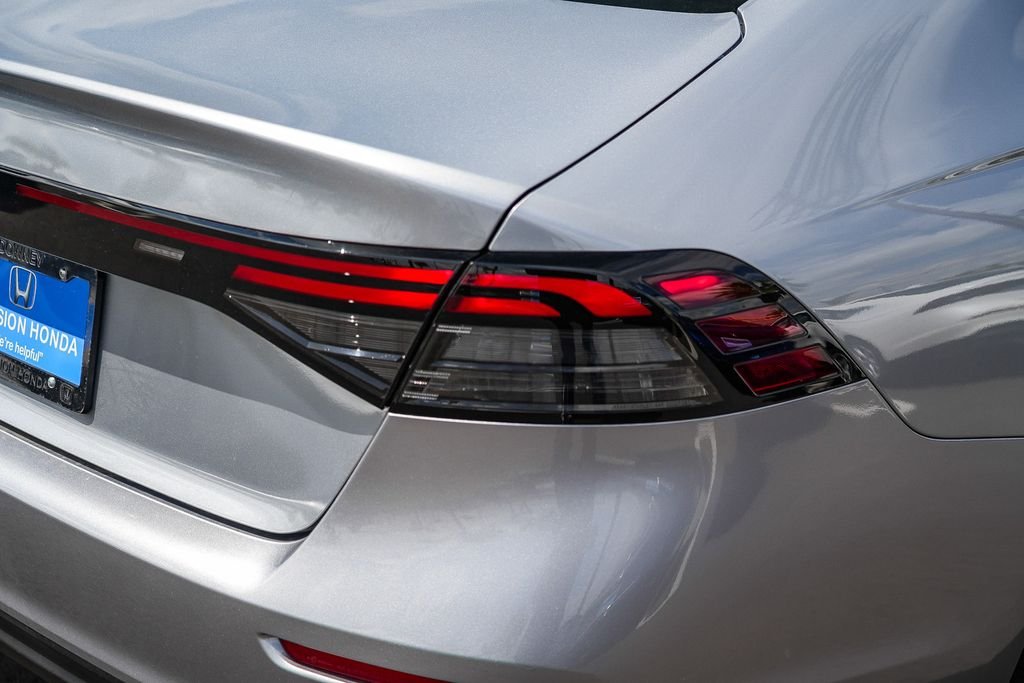 New 2026 Solar Silver Metallic Honda LX image 10