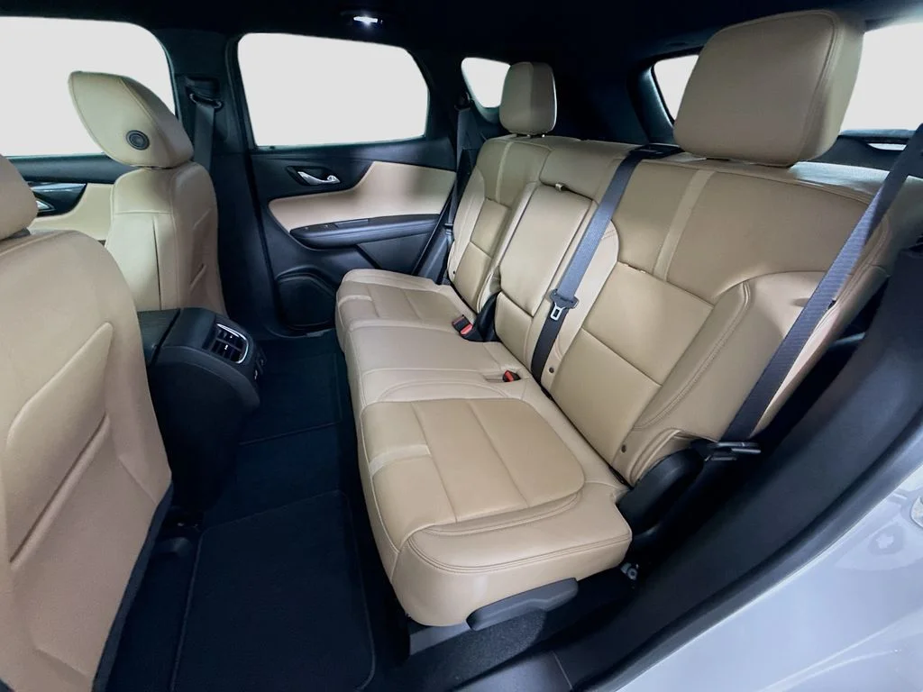 Used 2023 Beige Chevrolet Premier image 24