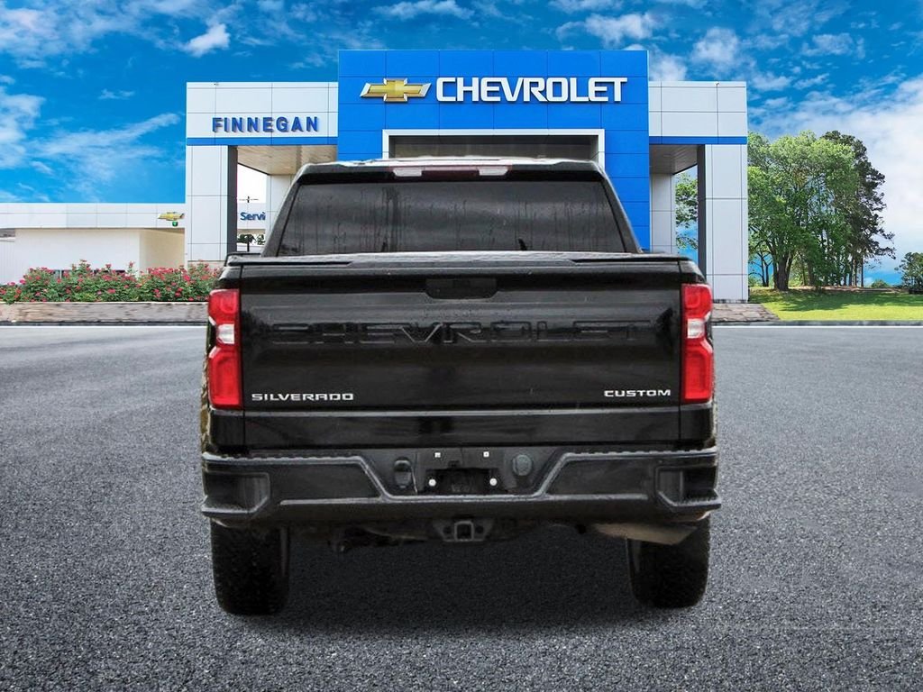 Used 2021 Black Chevrolet Custom image 6
