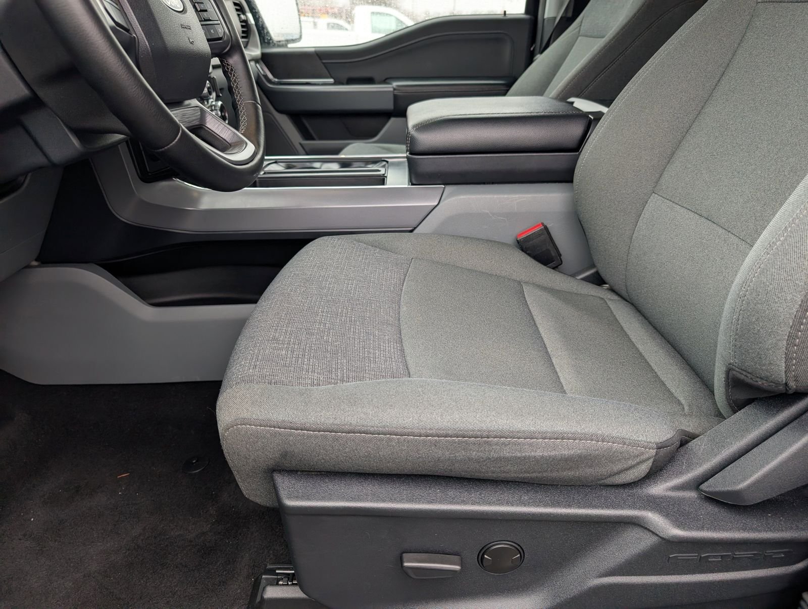 2024 Ford F-150 XLT - Photo 16