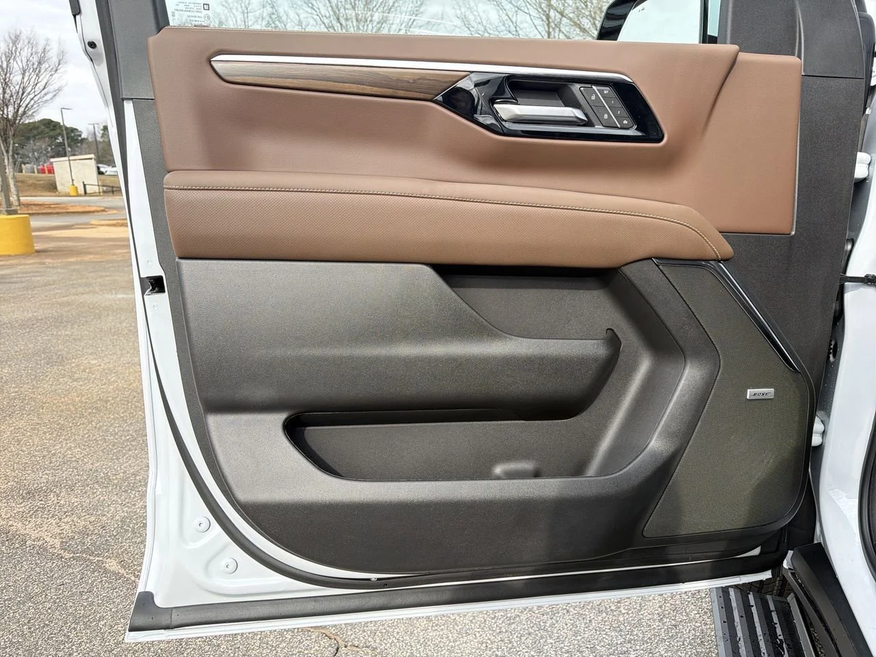 New 2026 Polar White Tricoat Chevrolet High Country image 18