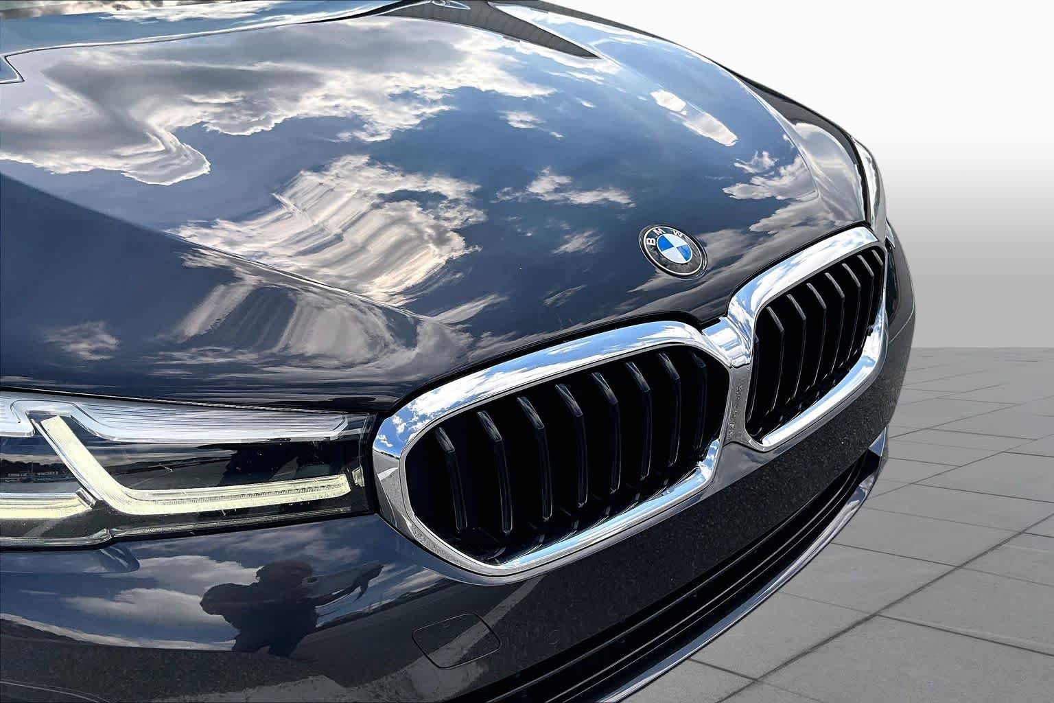 Used 2023 Dark Graphite Metallic BMW 530i image 30