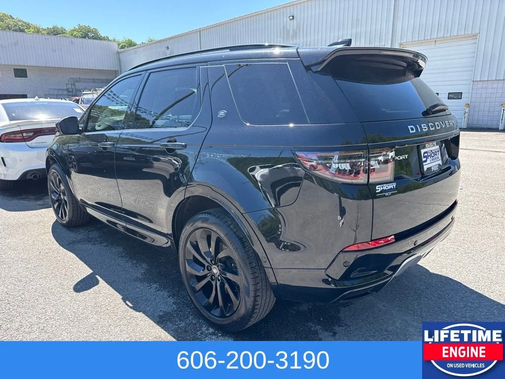Used 2024  Land Rover S image 10