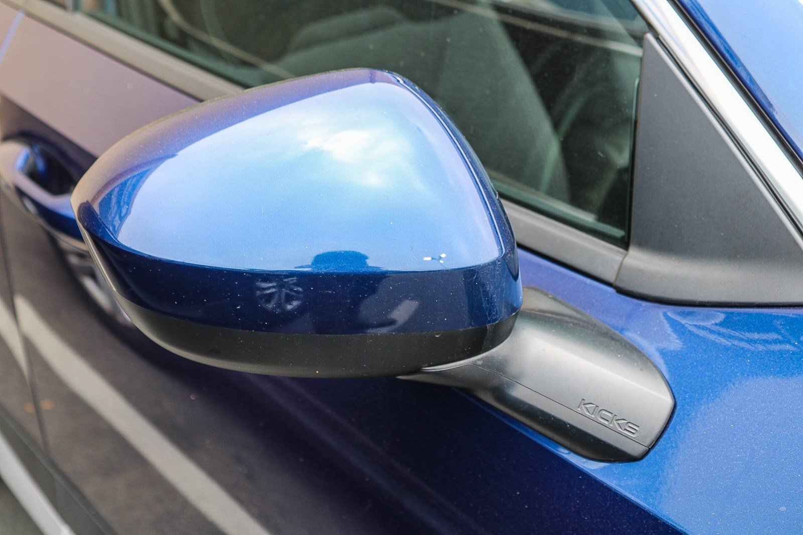 Used 2025 Deep Blue Pearl Nissan SV image 16
