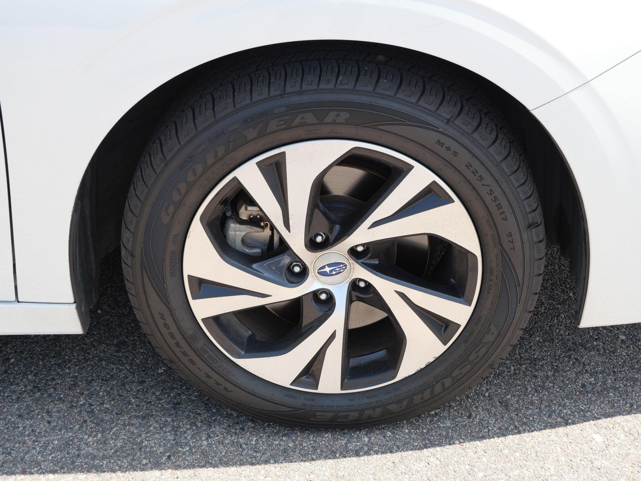 Used 2022 Crystal White Pearl Subaru CVT image 15