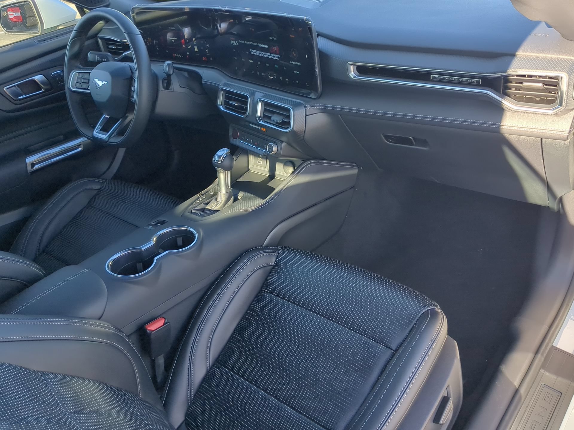 New 2026 Oxford White Ford EcoBoost® Premium Convertible image 44