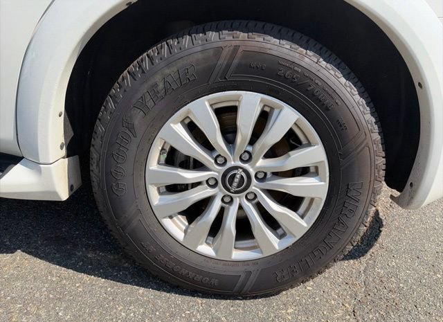Used 2023 White Nissan SV image 21
