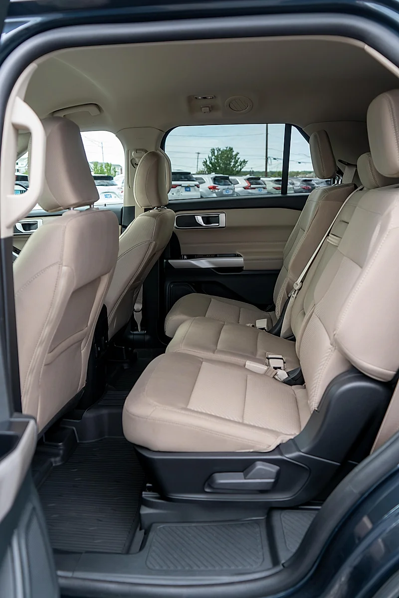 Used 2023 Stone Blue Metallic Ford XLT image 11