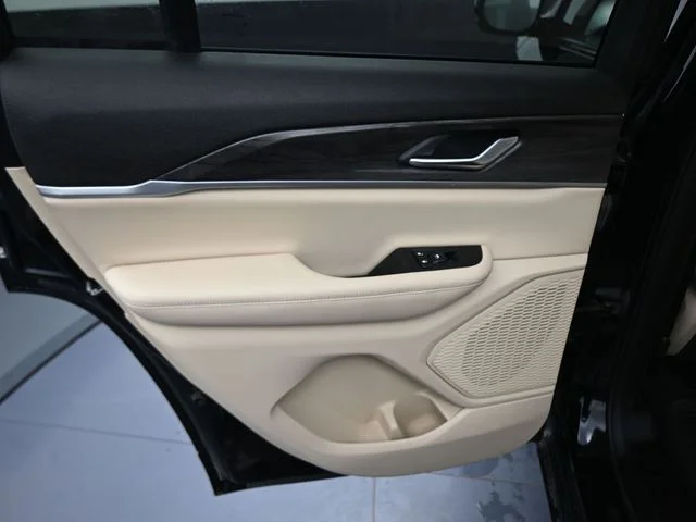 Used 2023 Black Jeep Limited image 25