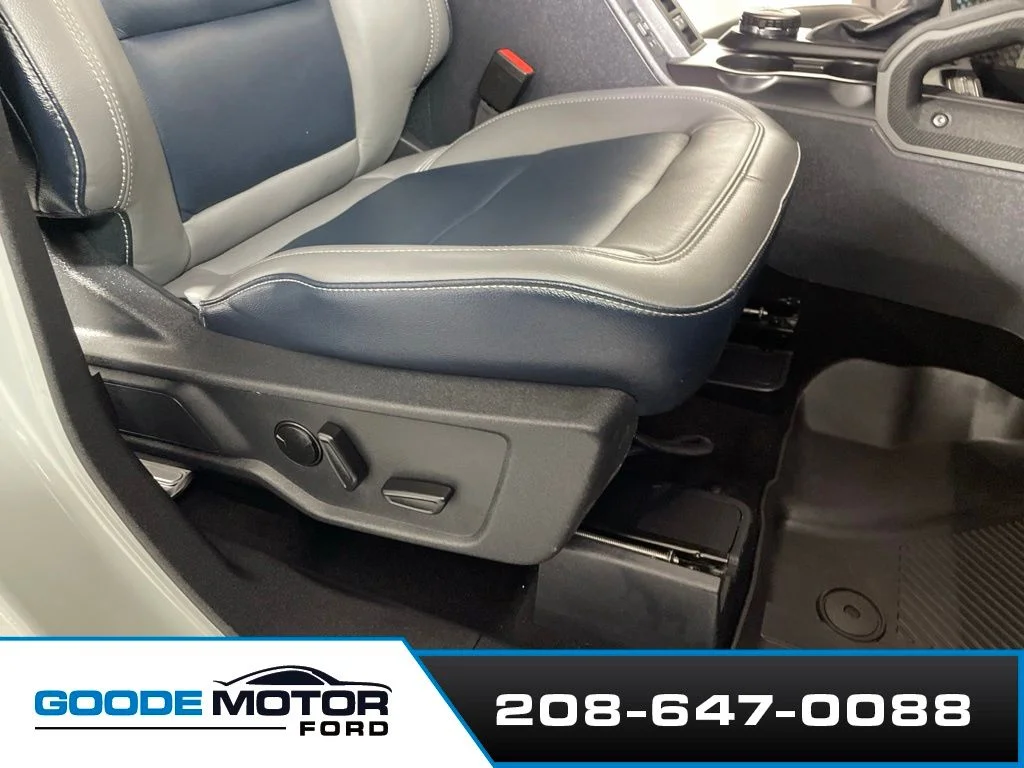 Used 2024 Green Ford Outer Banks image 23
