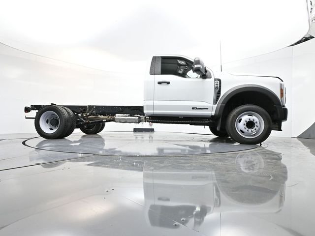 2024 Ford F-450 Super Duty Chassis Cab XL - Photo 34