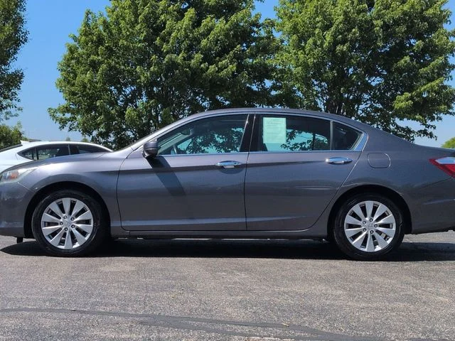 Used 2013  Honda EX-L image 4