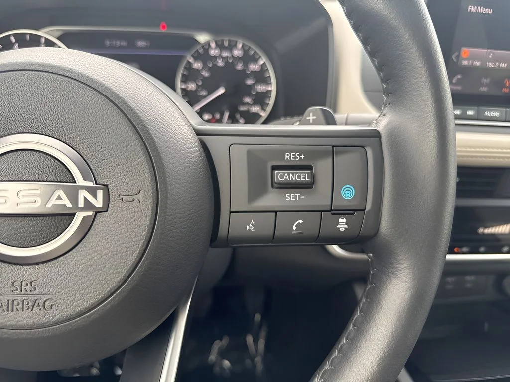 Used 2024 White Nissan SV image 16